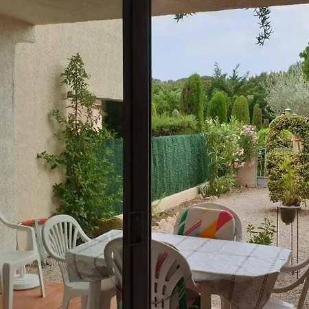 Apartment T2 Cyr Sur Proche De La Saint-Cyr-sur-Mer